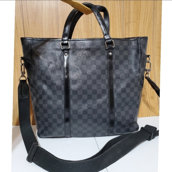 Louis Vuitton Graphite Tadao Tote - Picture 4 of 14